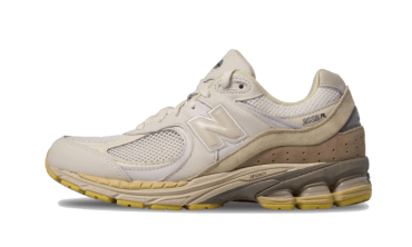 2002R AURALEE White M2002RA1