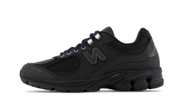 2002R Hiking Black M2002RWN