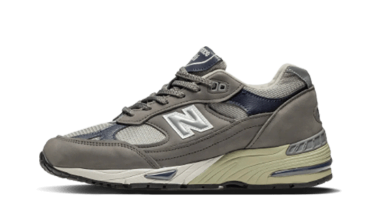 991 Made In UK Castlerock Navy M991GNS