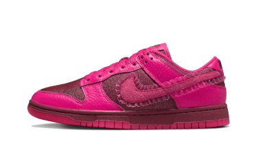 Dunk Low Valentines Day (2022) DQ9324-600