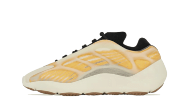 Yeezy 700 V3 Mono Safflower HP5425