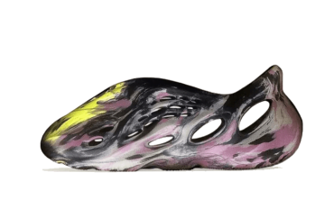 Yeezy Foam RNNR MX Carbon IG9562