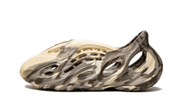 Yeezy Foam RNNR MX Clay Cream GX8774