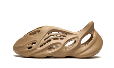 Yeezy Foam RNNR Ochre GW3354